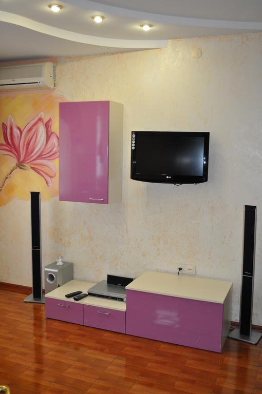 דנייפרופטרובסק Apartment On Oleksandra Polia Avenue 110 מראה חיצוני תמונה