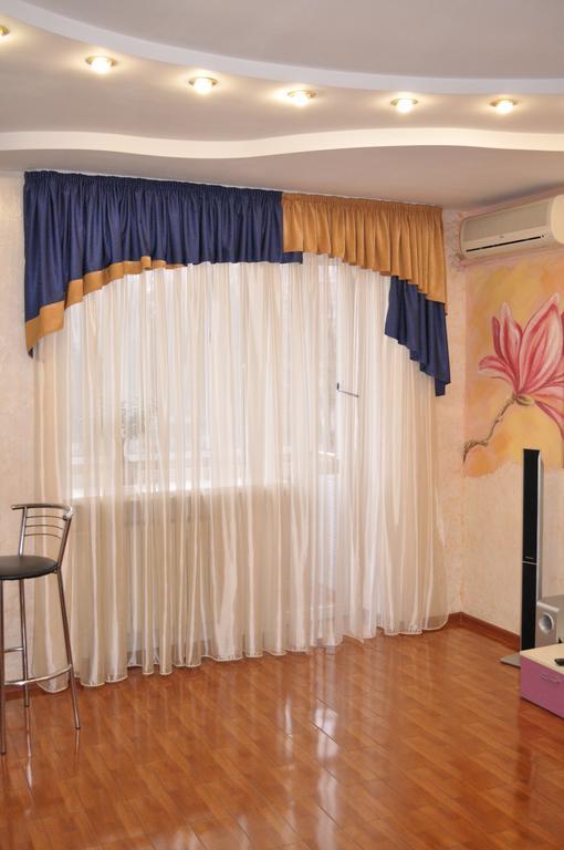 דנייפרופטרובסק Apartment On Oleksandra Polia Avenue 110 מראה חיצוני תמונה